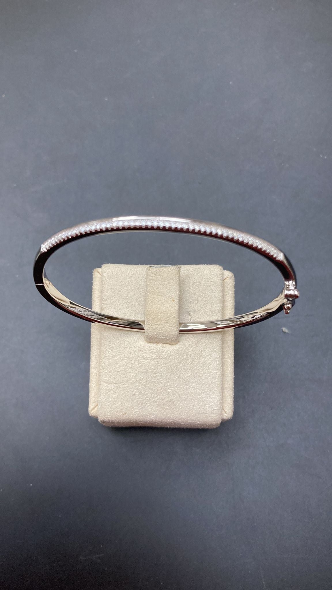 Sterling Silver Cz Oval Bangle BCZ502