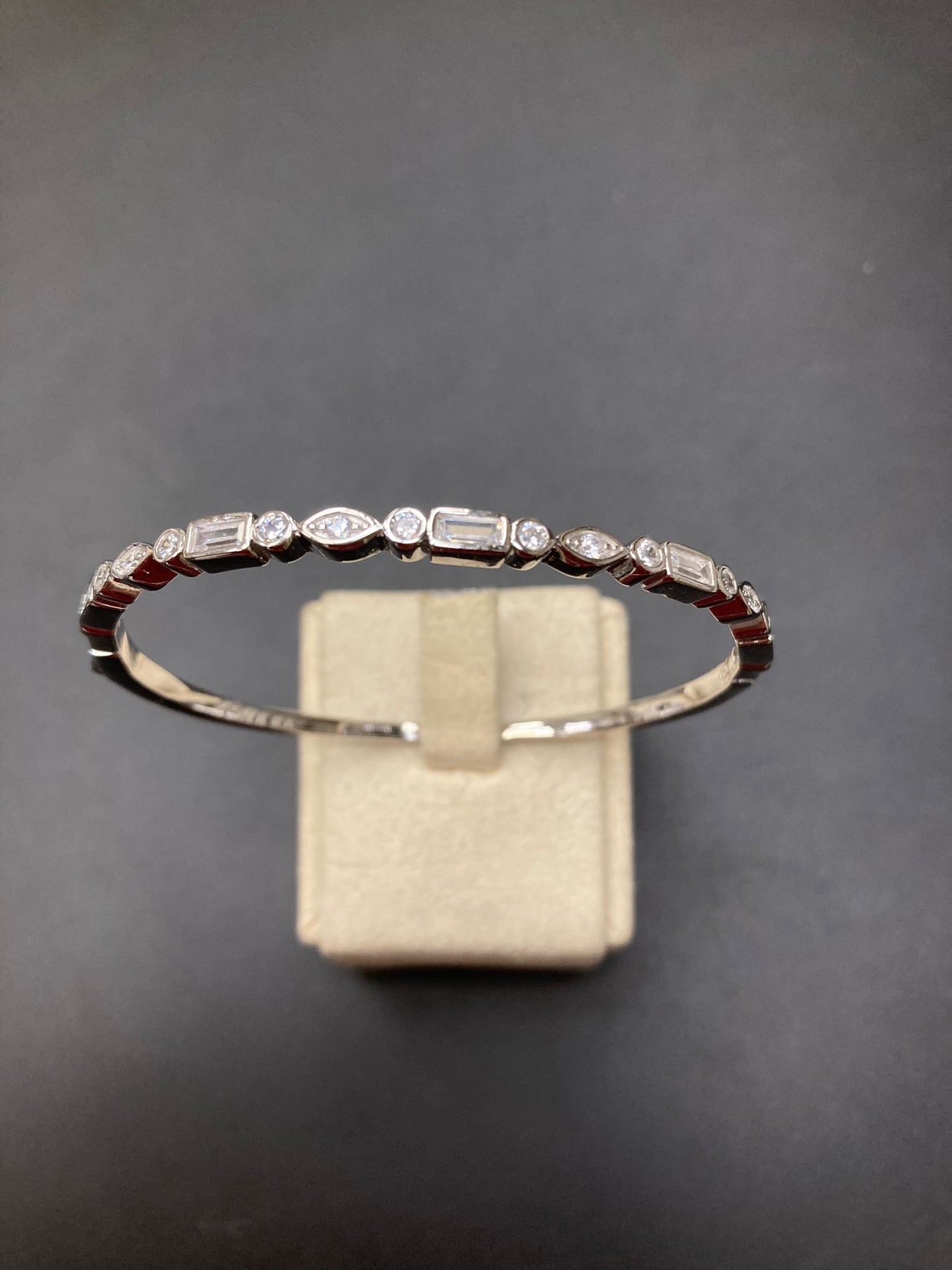 Sterling Silver Cz Oval Bangle BCZ505