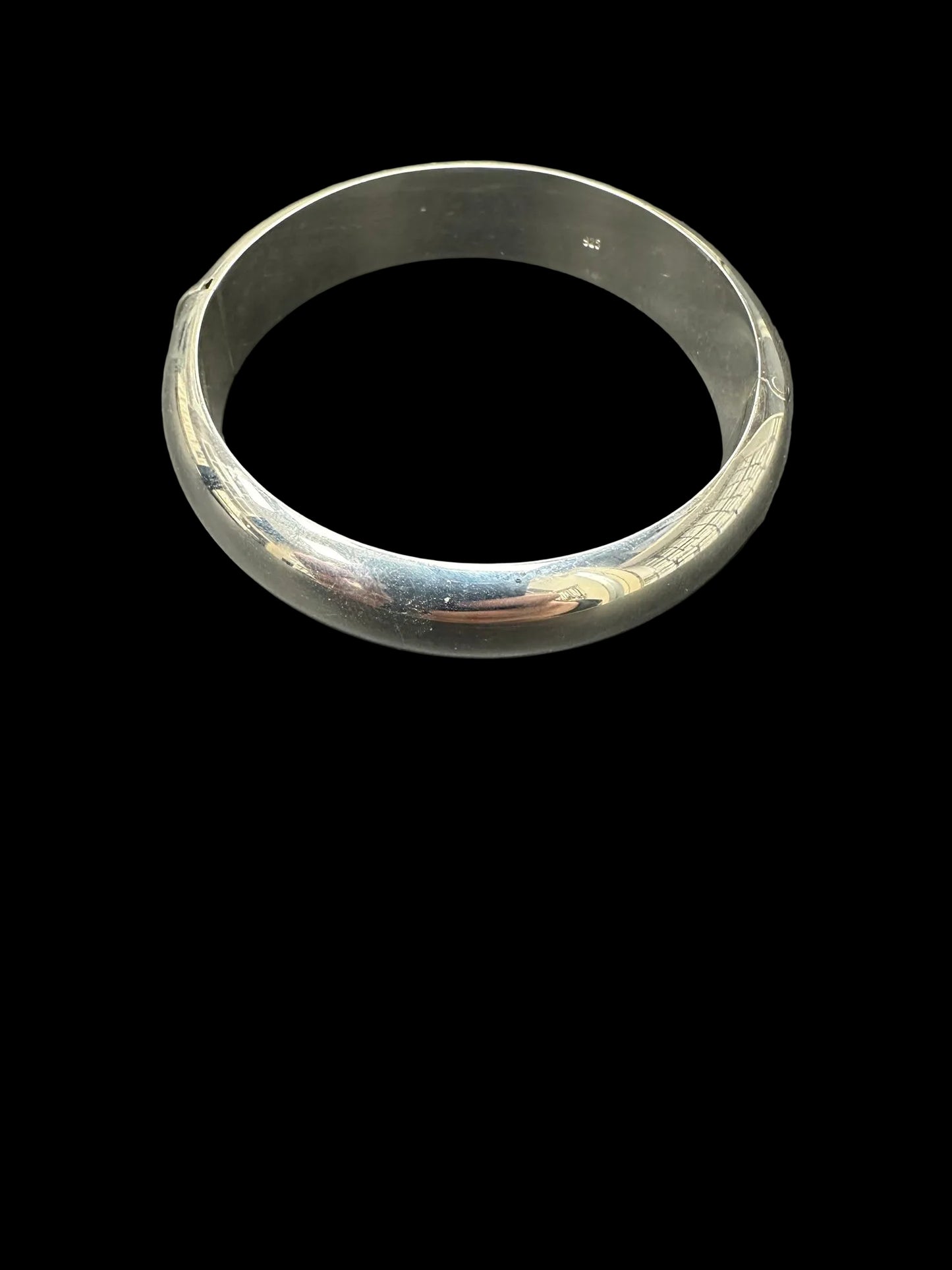 Sterling Silver Round Bangle D-Shape Hinged BGN500
