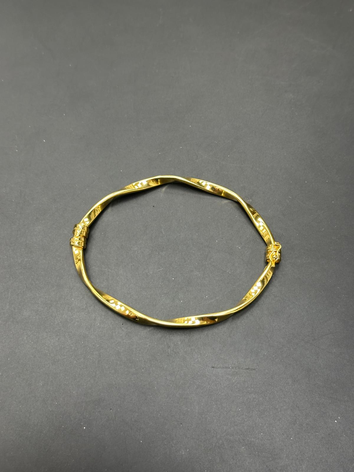 Sterling Silver Twist Bangle BP10279