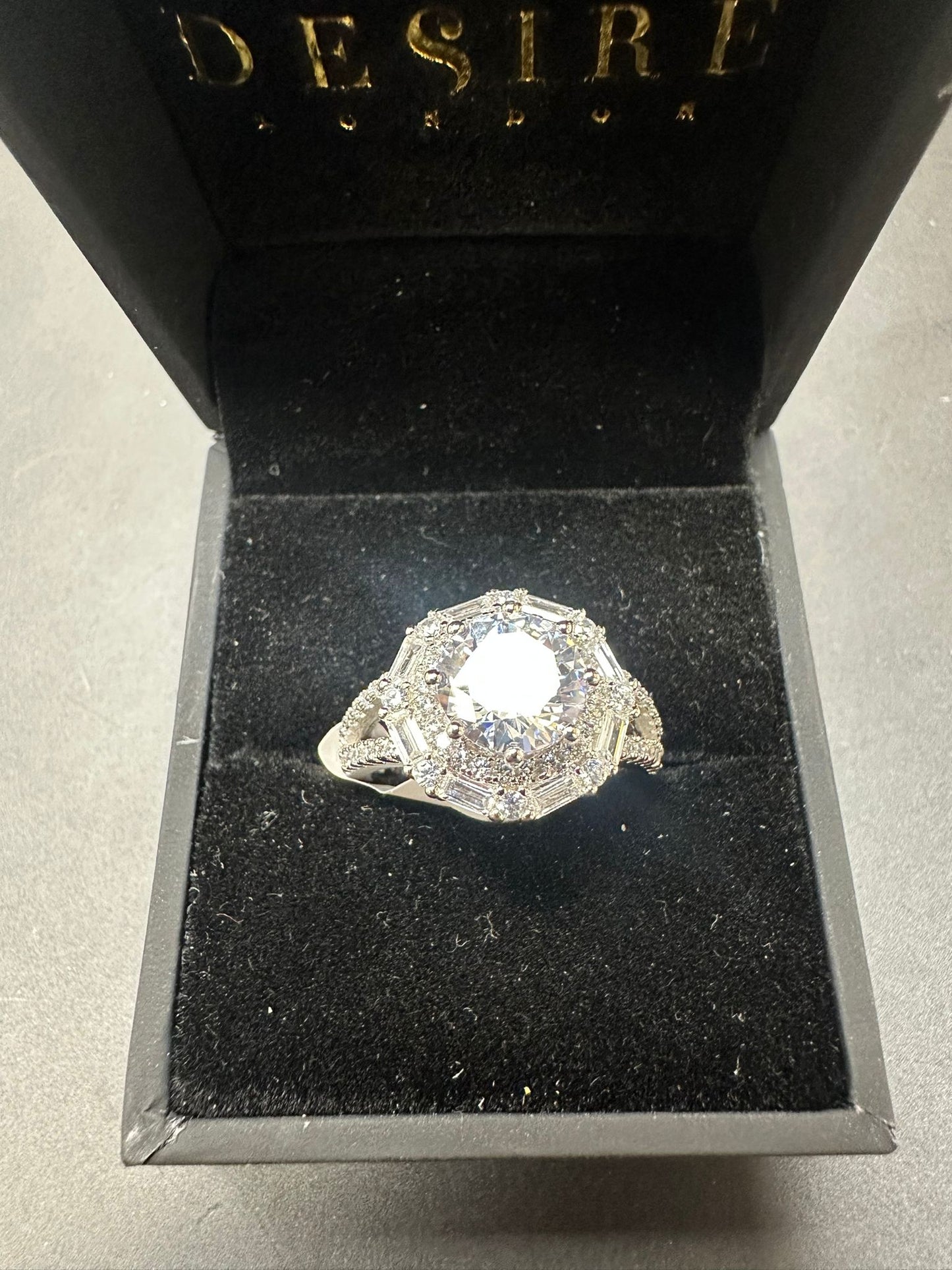 Sterling Silver Ring CZ Stone RCZ8301