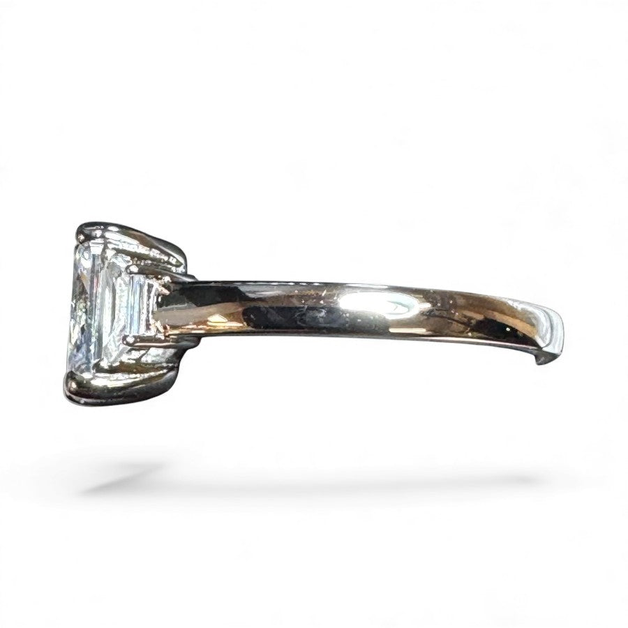 Sterling Silver Radiant Ring CZ Stone RCZ2334