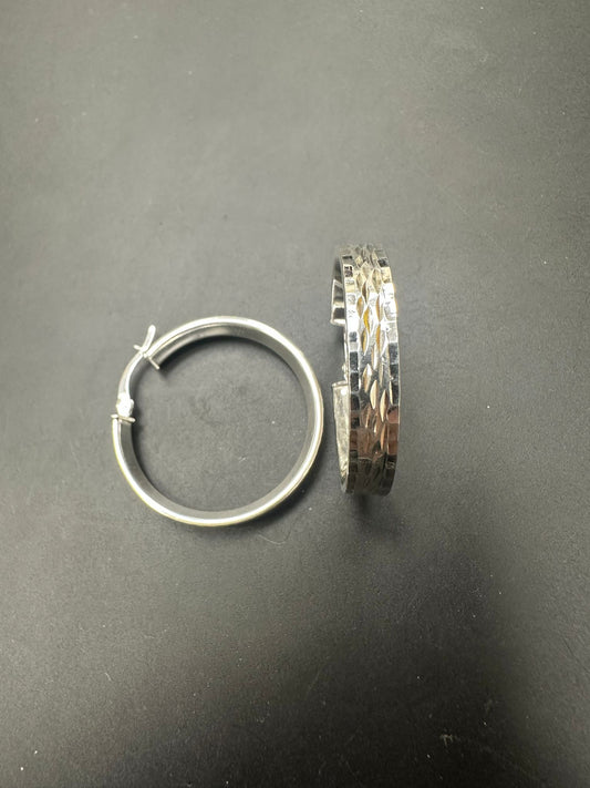 Sterling Silver Round Earring – alternate view