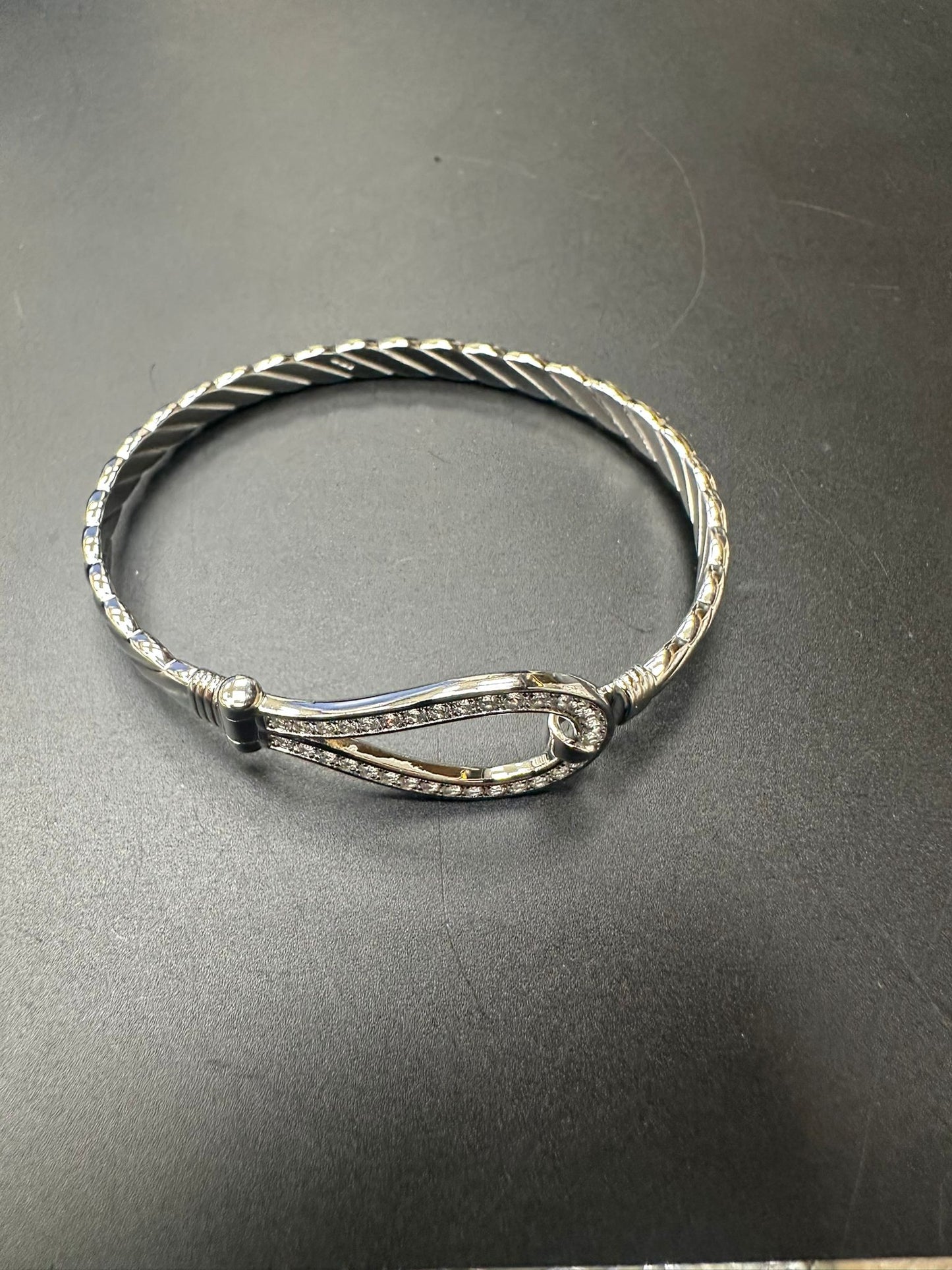 Sterling Silver Bangle Oval CZ Stone BG012