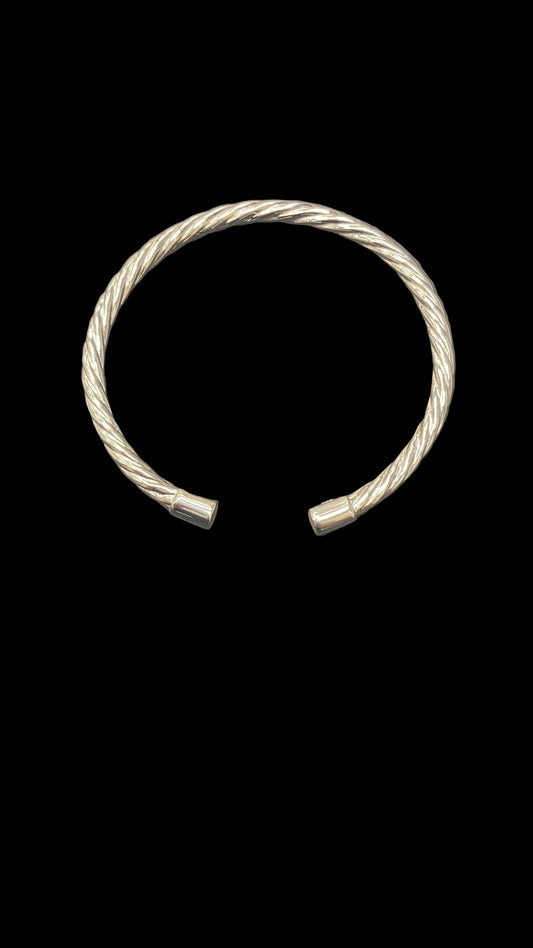 Sterling Silver Twisted Rope Design Bangle BG10041