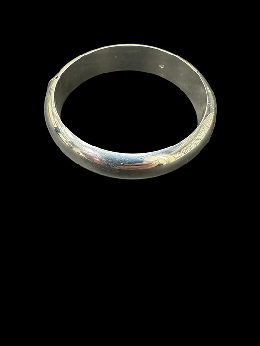 Sterling Silver Round Bangle D-Shape Hinged BGN500