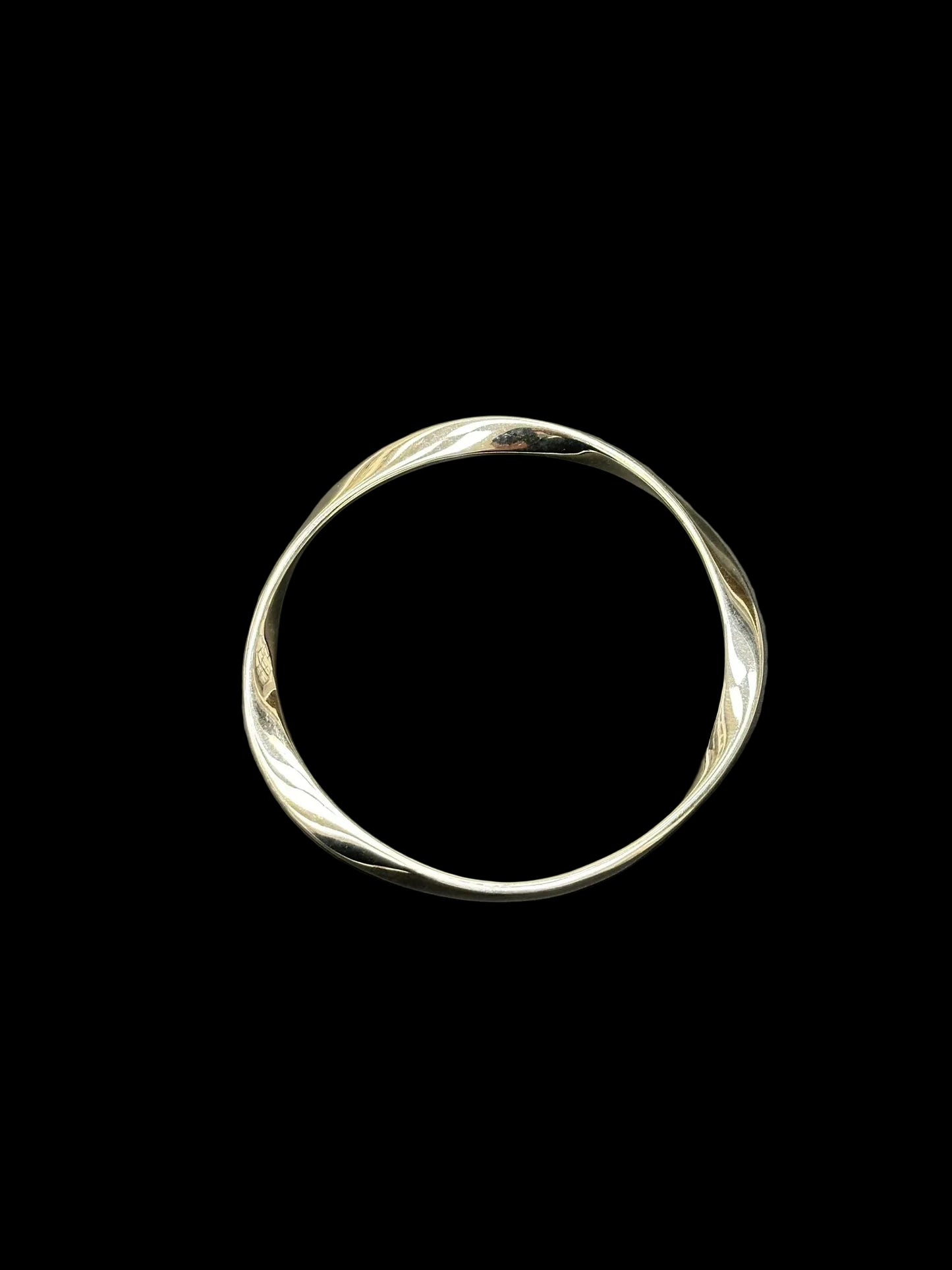 Sterling Silver Plain Twist Bangle BP10224