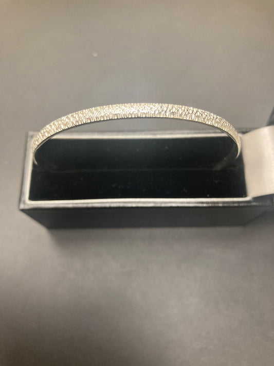 Sterling Silver Round Hammered  Bangle BP10225