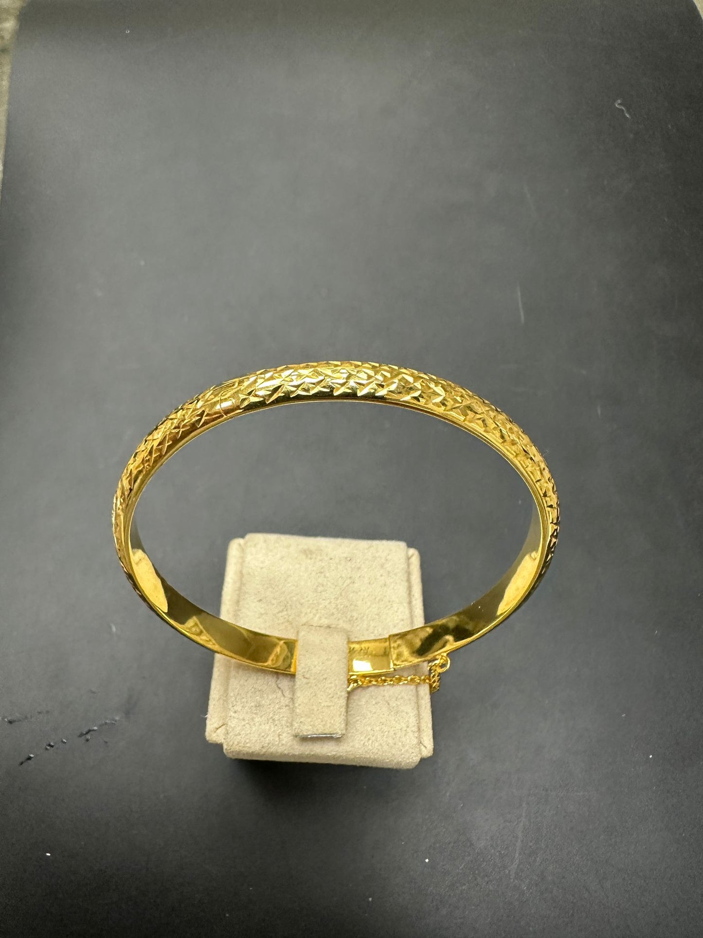 Sterling Silver Diamond Cut Bangle BP10286