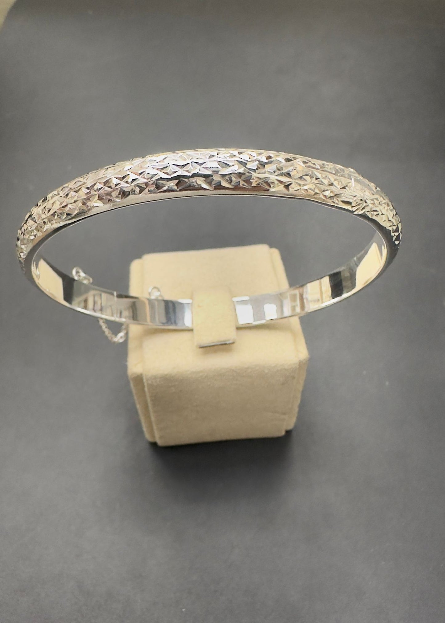 Sterling Silver Diamond Cut Bangle BP10286