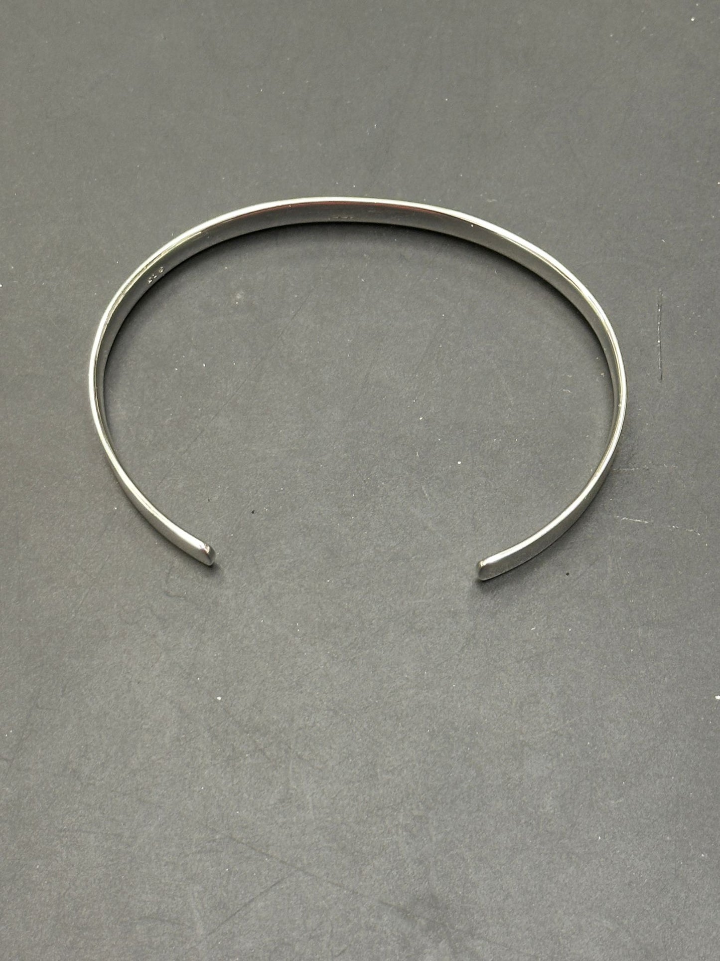 Sterling Silver Oval Court Bangle BPL10126