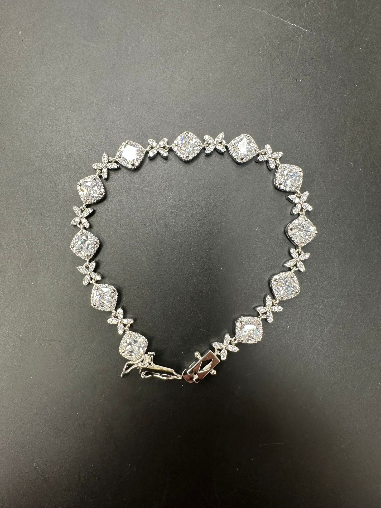 Sterling Silver Bracelet CZ Stone 7.5" BRCZ117