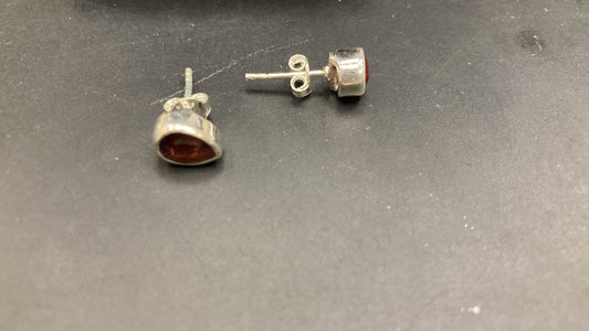 Sterling Silver Garnet Stone Stud  ECZ009