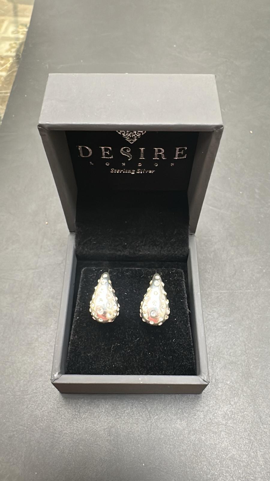 Sterling Silver Teardrop Earring CZ Stone ECZ100161