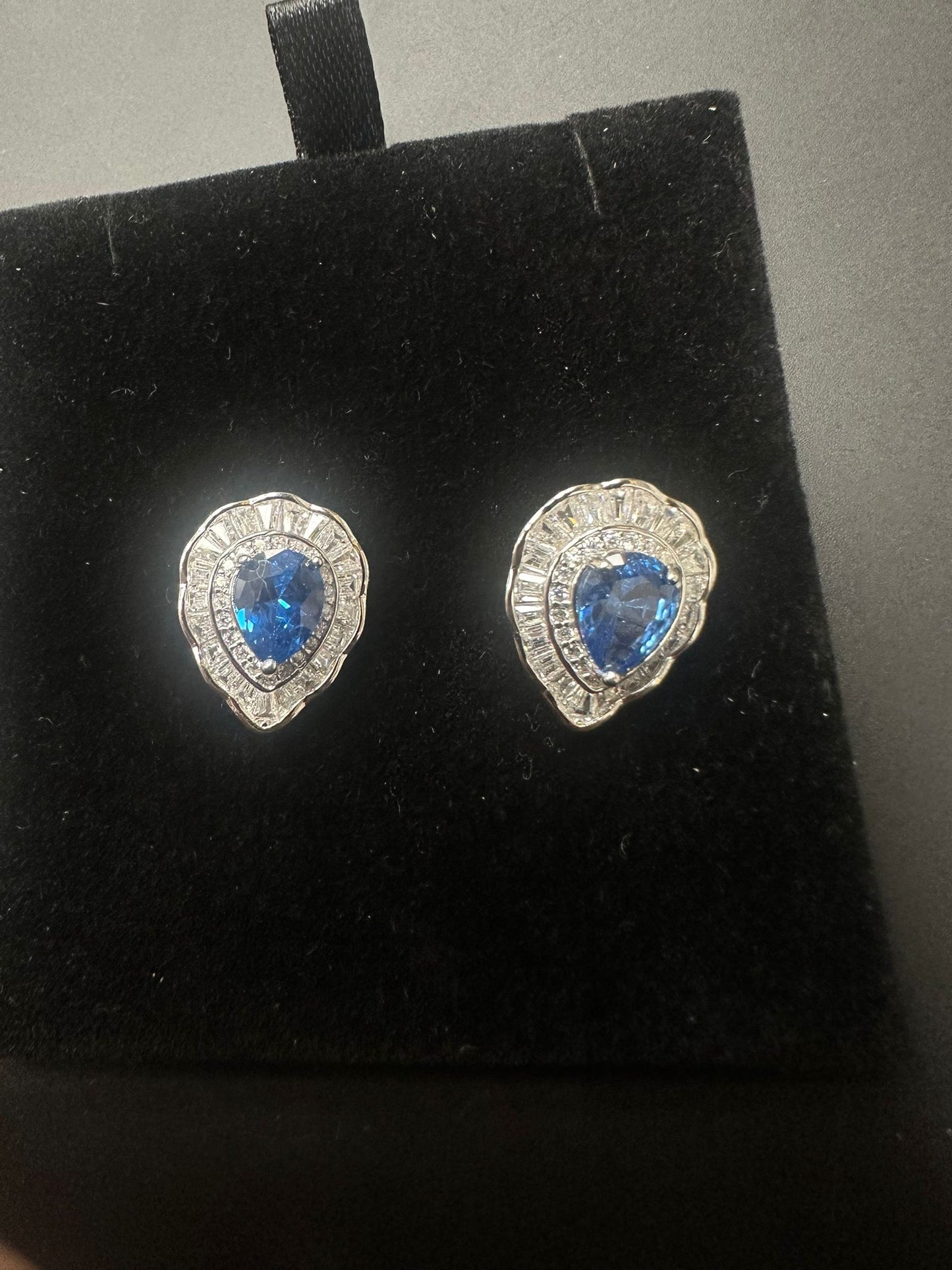 Sterling Silver Stud Earring Blue Stone ECZ10080