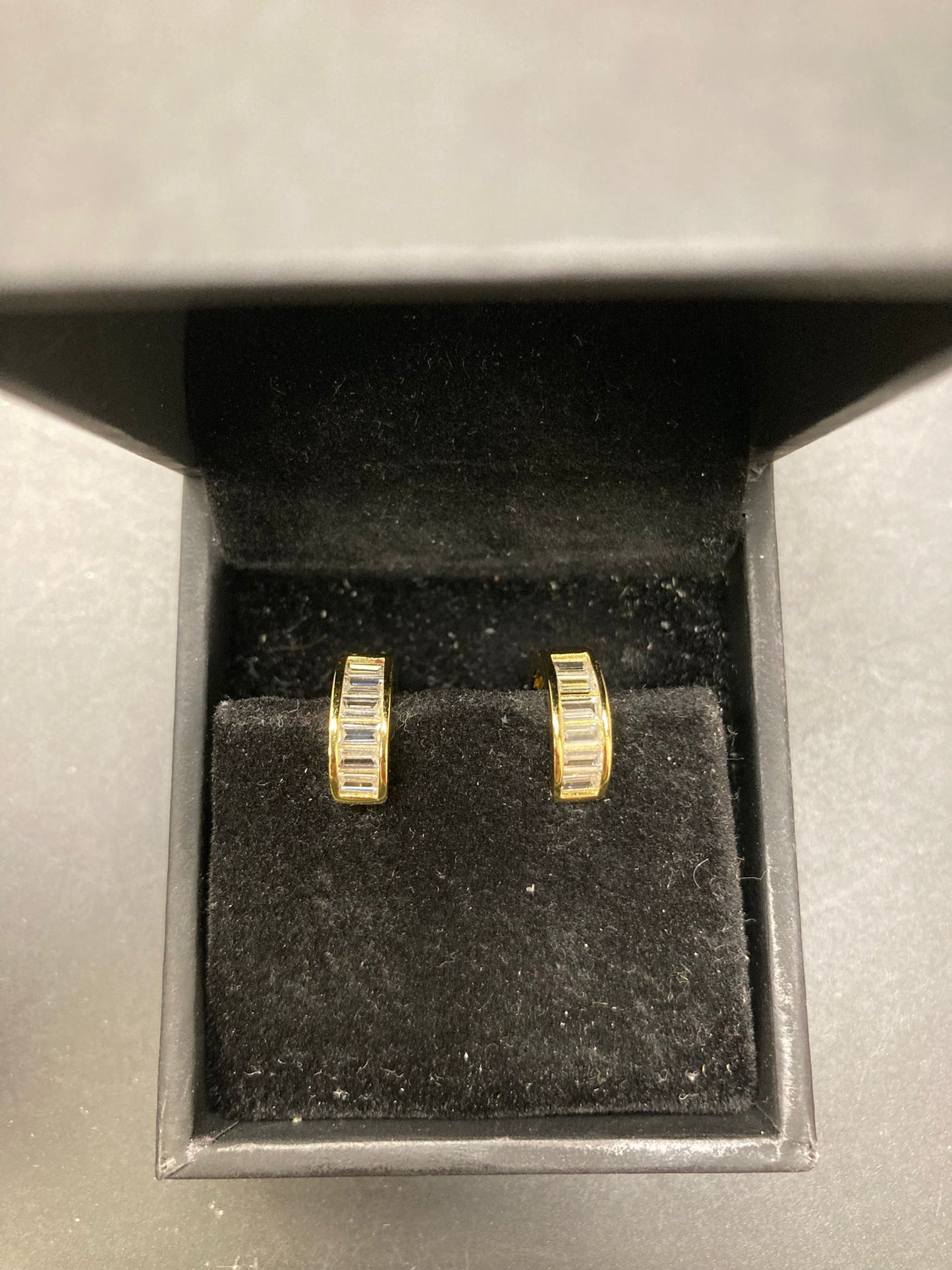 4mm Baguette CZ Huggie Earrings - Silver - ECZ19935