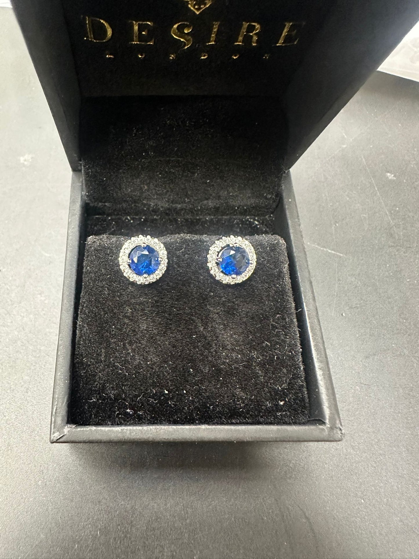 Sterling Silver Stud Earring CZ Stone ECZ33105