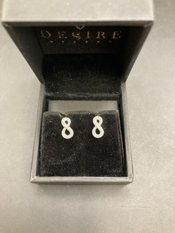Earring image
