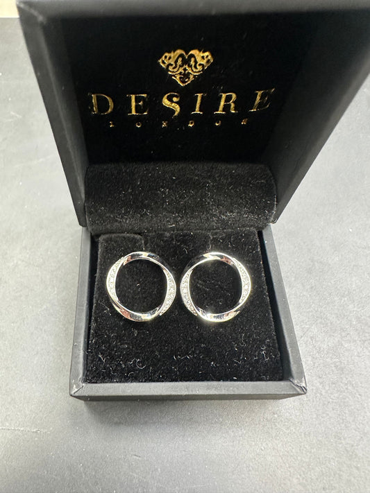 Sterling Silver Cz Circel Twisted Earrings ECZ9831