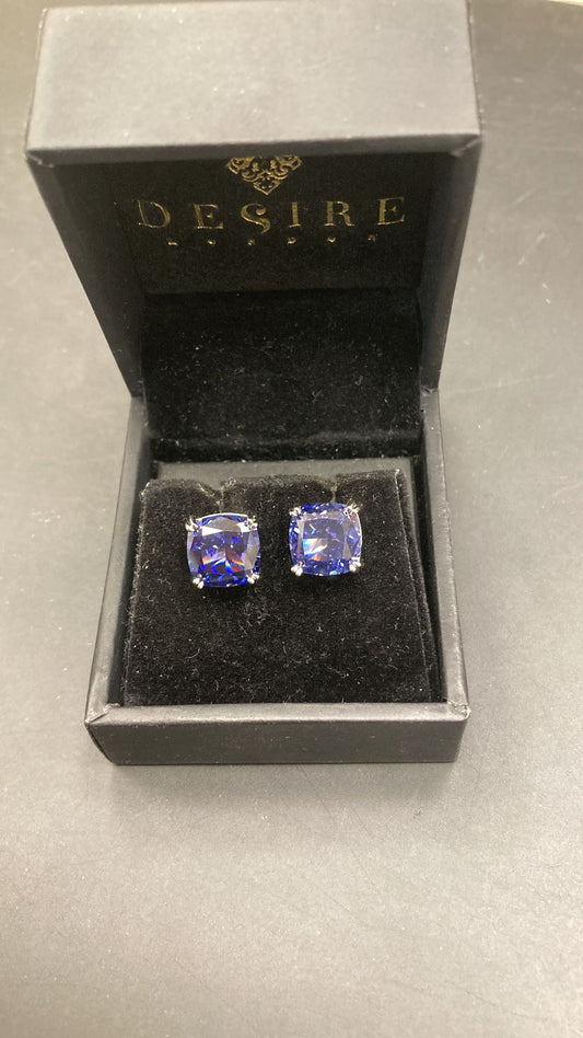 Sterling Silver Cz Cushion-Cut Stud ECZA806