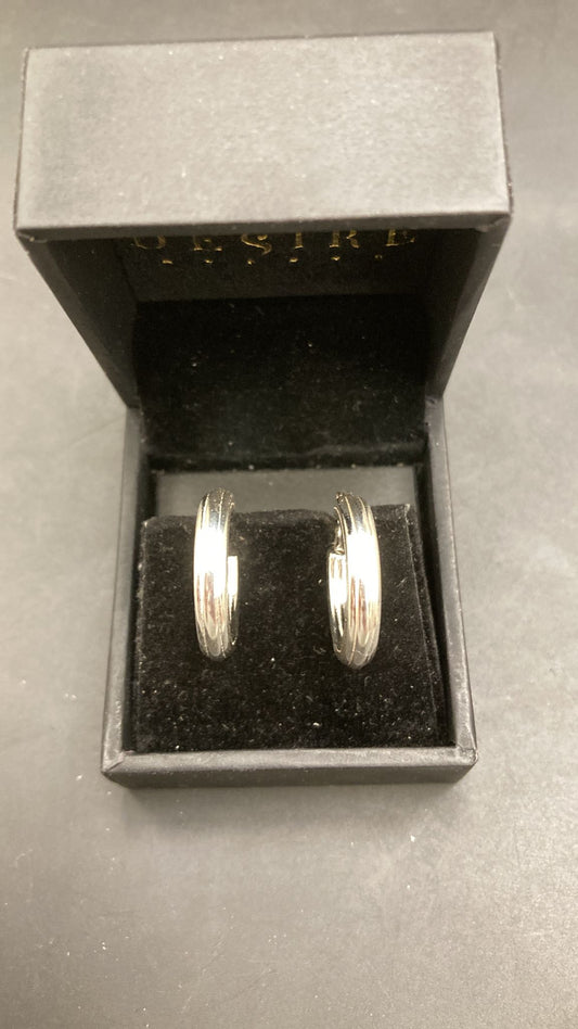 Sterling Silver Hoop Earrings EP100116 displayed in a black jewelry box with velvet interior.