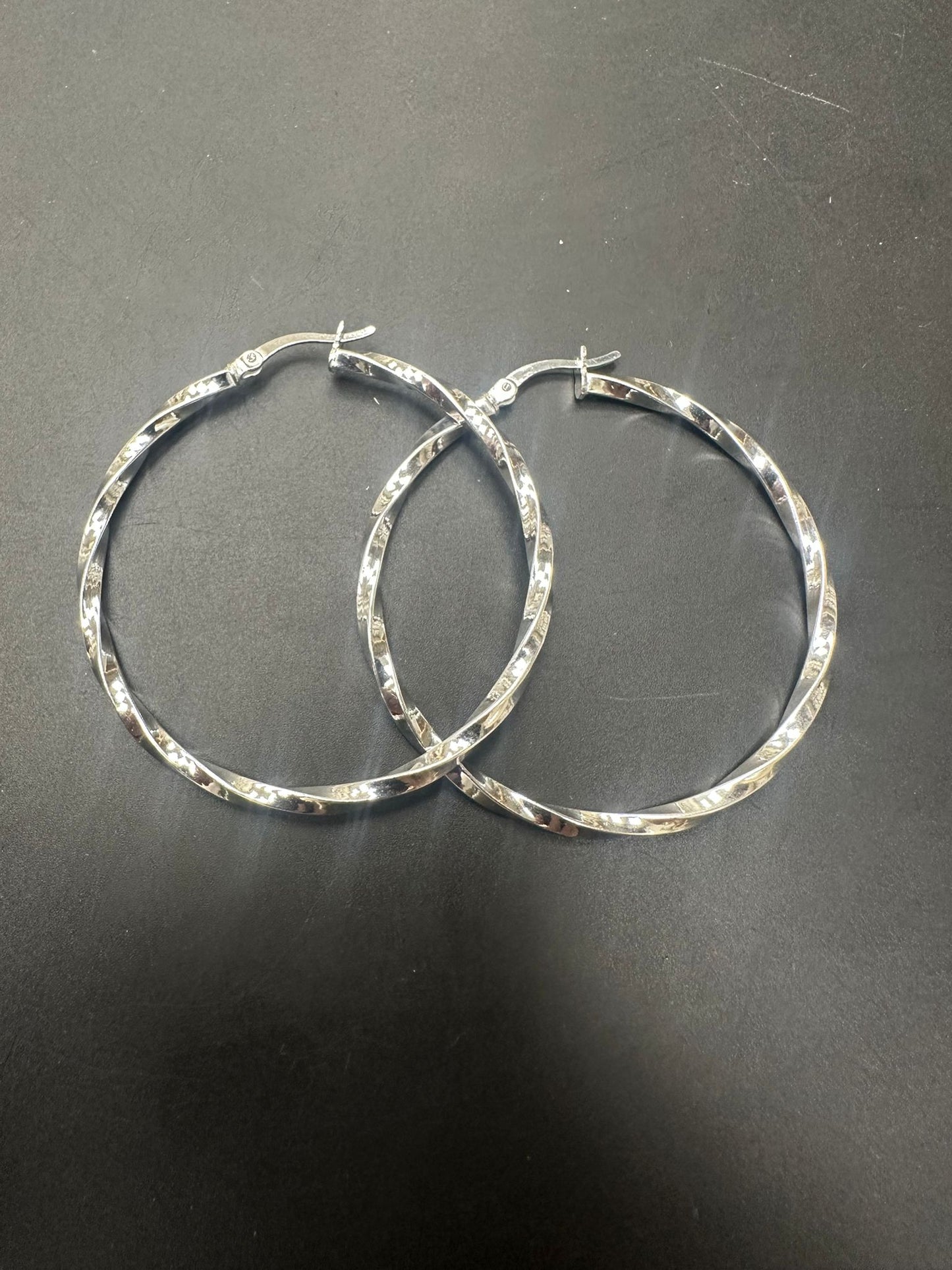 Sterling Silver Round Hoop Earring Plain EP117002