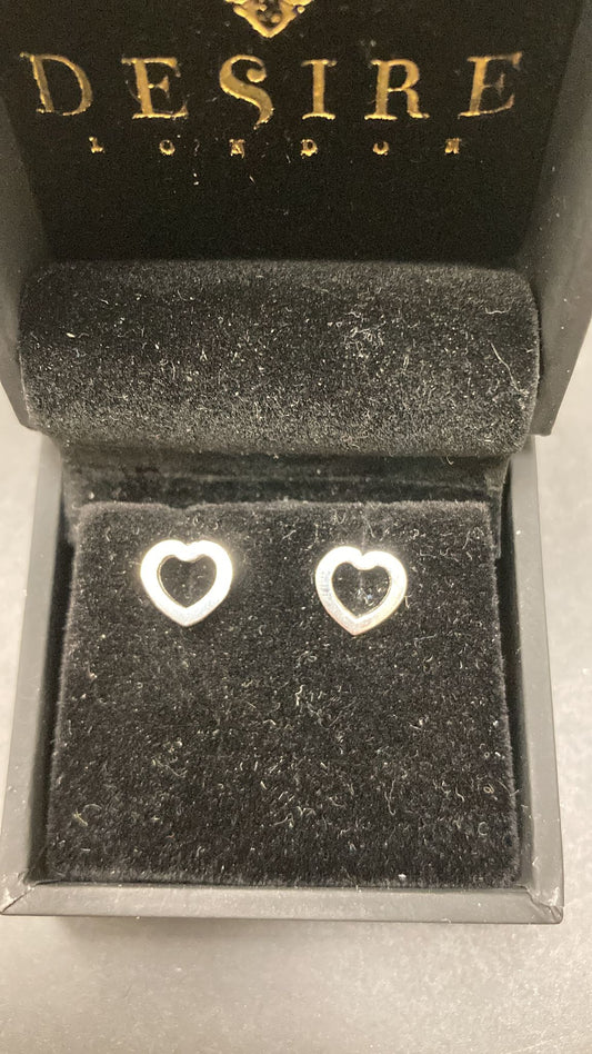 Sterling Silver Plain Stud Earring Open Heart Shape EP9107