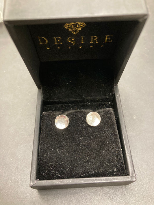 Sterling Silver Plain Stud Earring  EP9119