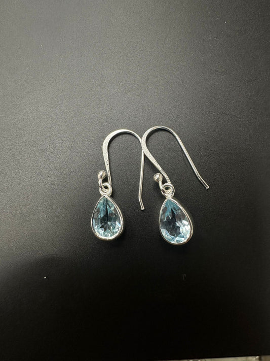 Sterling Silver Earring Blue Topaz Stone MPCZ3324