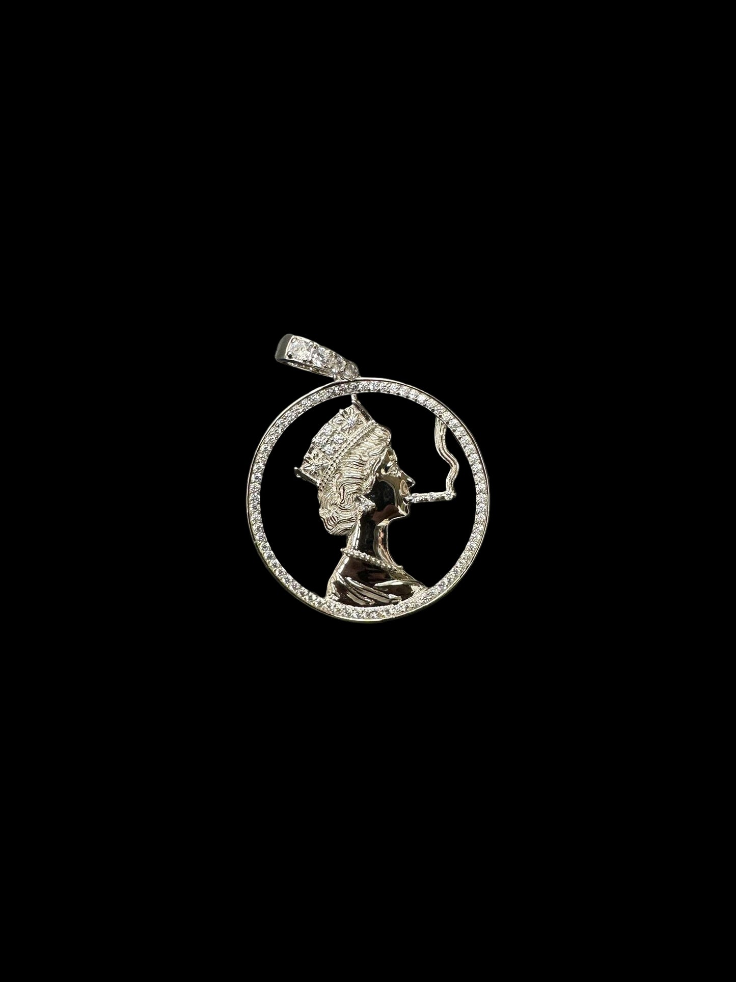 Sterling Silver Quenn Pendant MPCZ3387