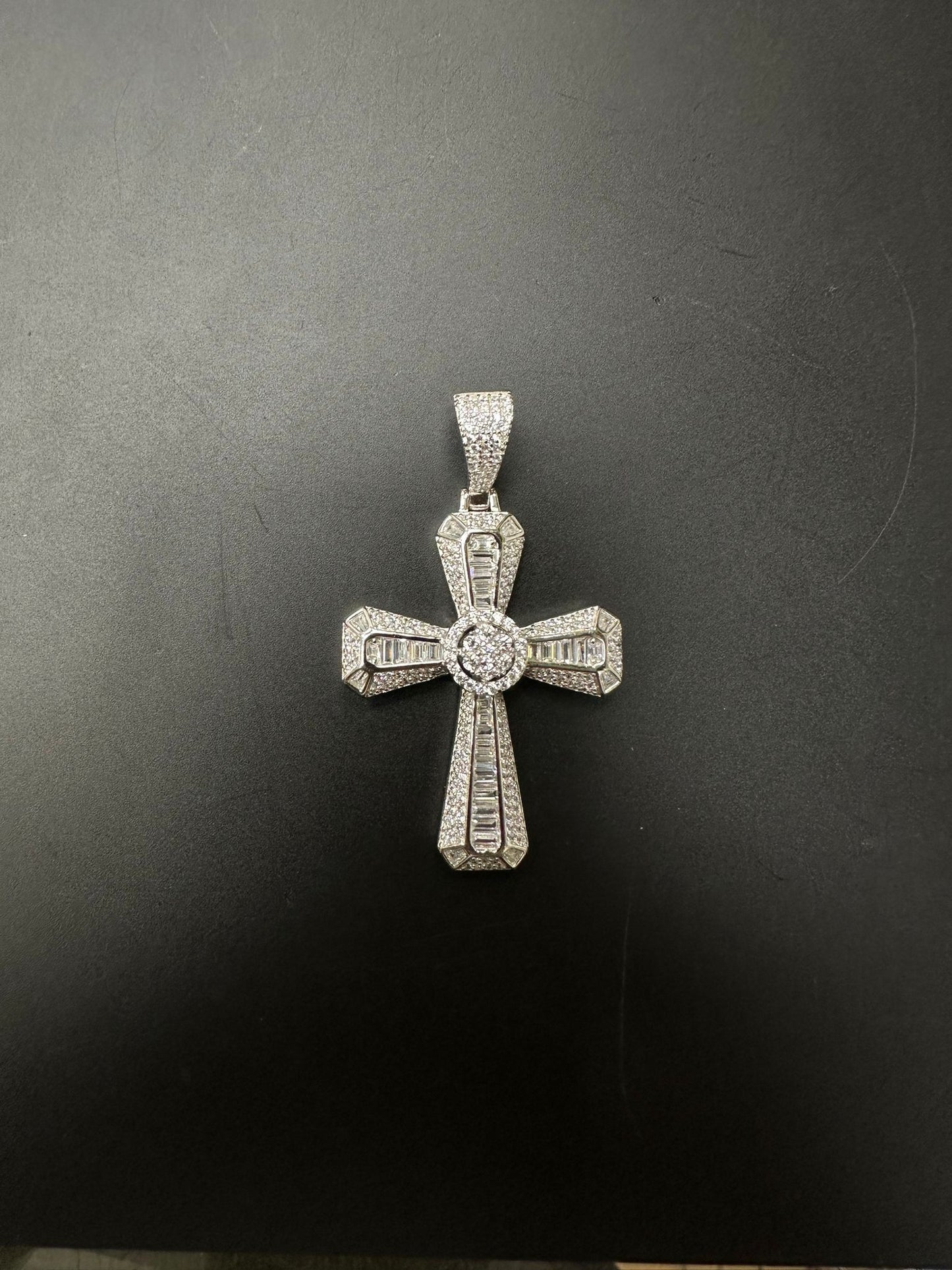 Sterling Silver Cross Pendant MPCZ8104