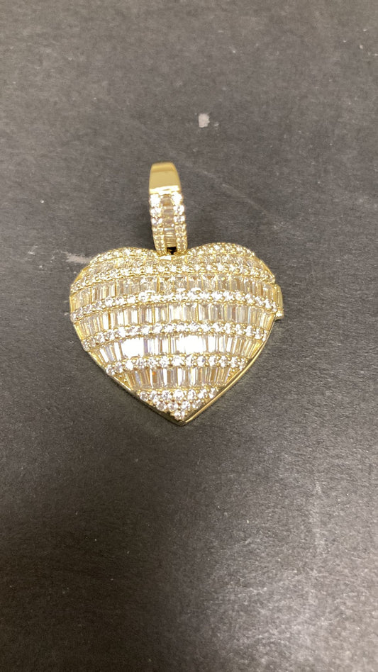 Heart shape sterling silver pendant PCZH113 with intricate design and shimmering details.
