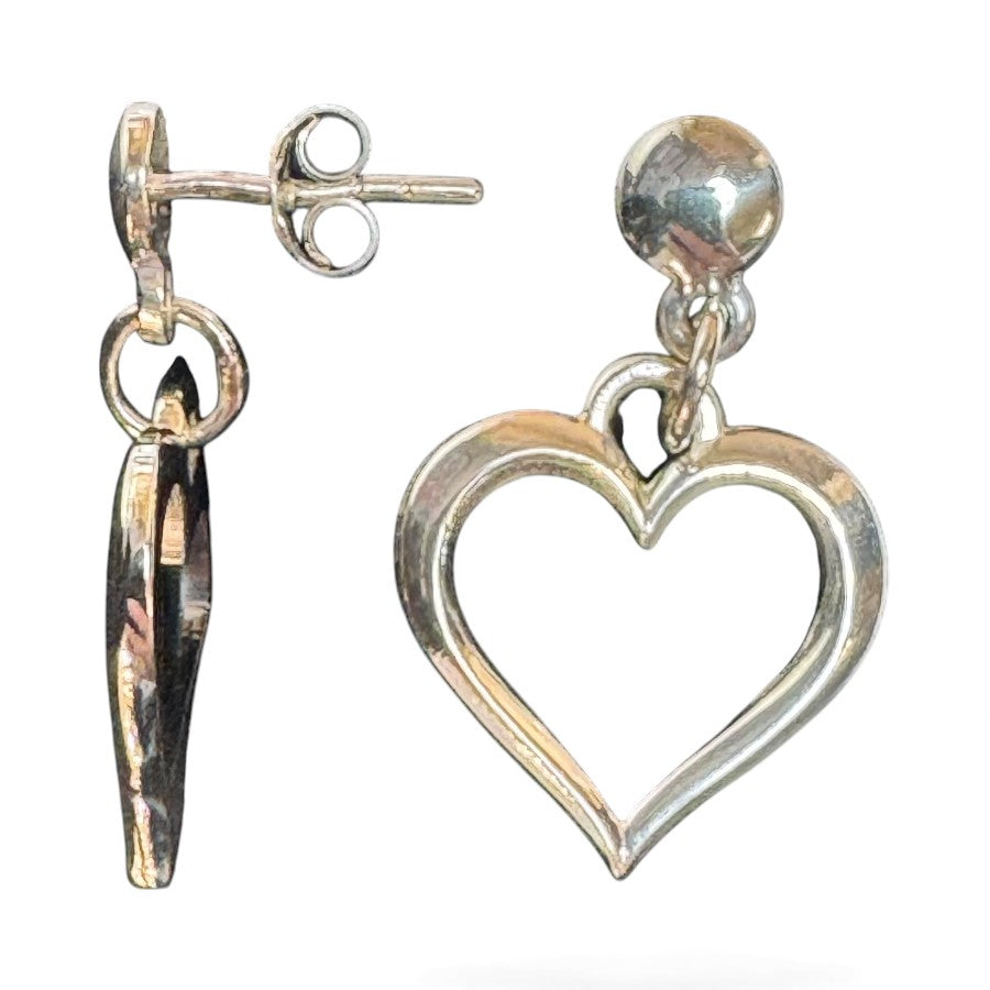 Sterling Silver Heart Shape Earring PE010490351