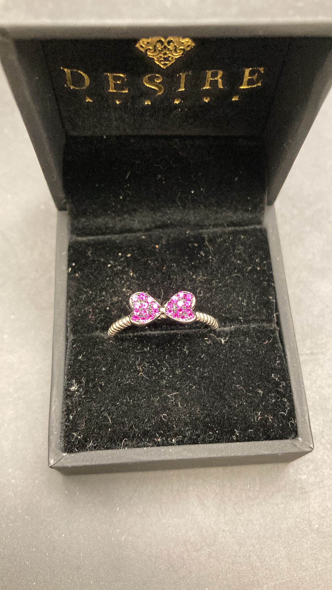 Sterling Silver Sparkling Bow Ring RCZ6031