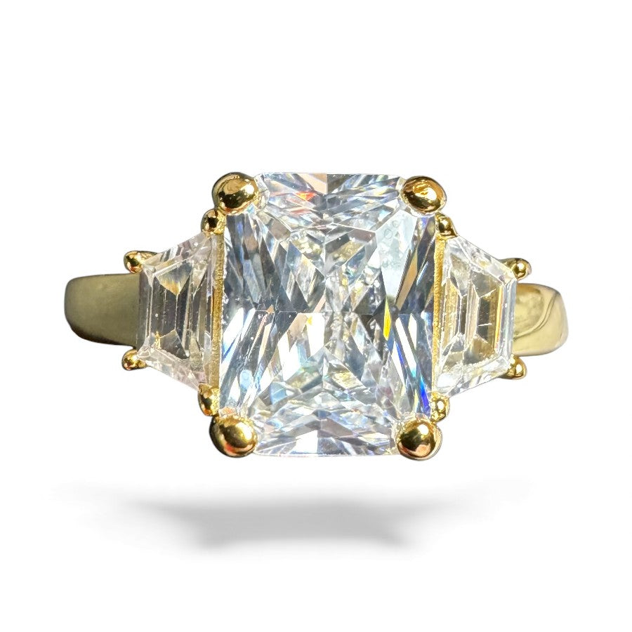 Sterling Silver Ring Round CZ Stone RCZD532