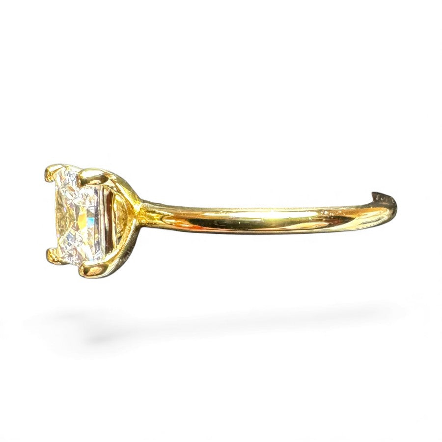 Sterling Silver Ring CZ Stone RCZD538