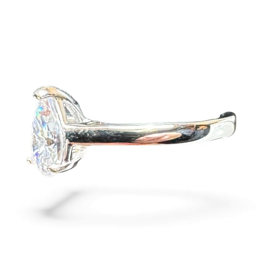 Sterling Silver Ring Round CZ Stone RCZD548