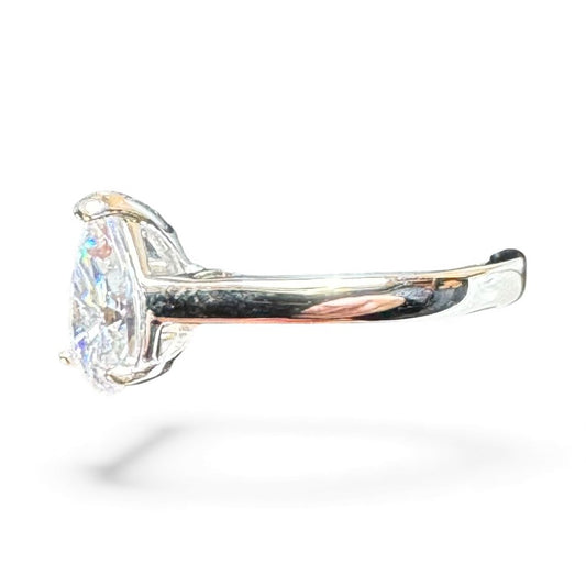 Sterling Silver Ring Round CZ Stone RCZD548