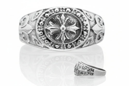 Sterling Silver Templar Cross Ring TQ021270551 displayed with intricate detailing, featuring a distinctive cross design.