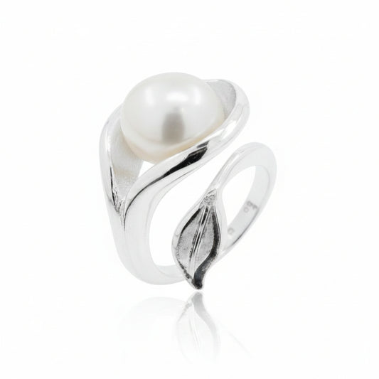 Sterling Silver Pearl Ring TQ121150065 featuring a lustrous pearl on a sleek silver band.